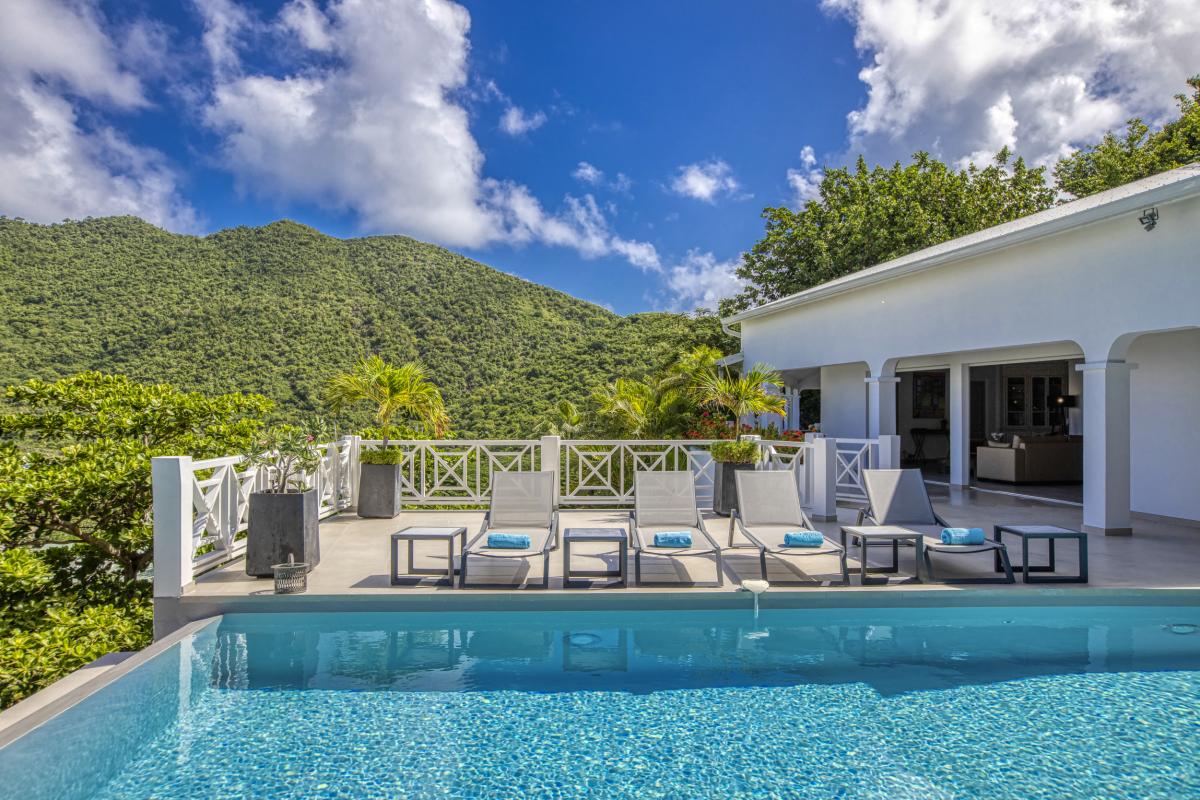 3 Location villa Casa Branca 3 chambres 6 personnes piscine vue mer à Anse Marcel à saint martin